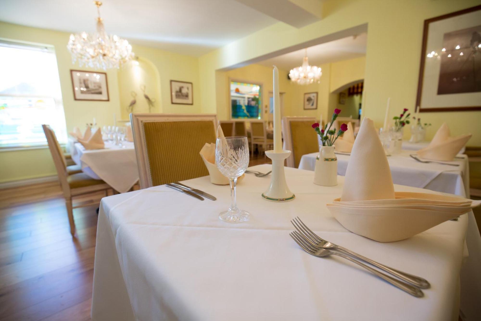 The Peacock Townhouse Hotel Kenilworth - Warwick Екстериор снимка