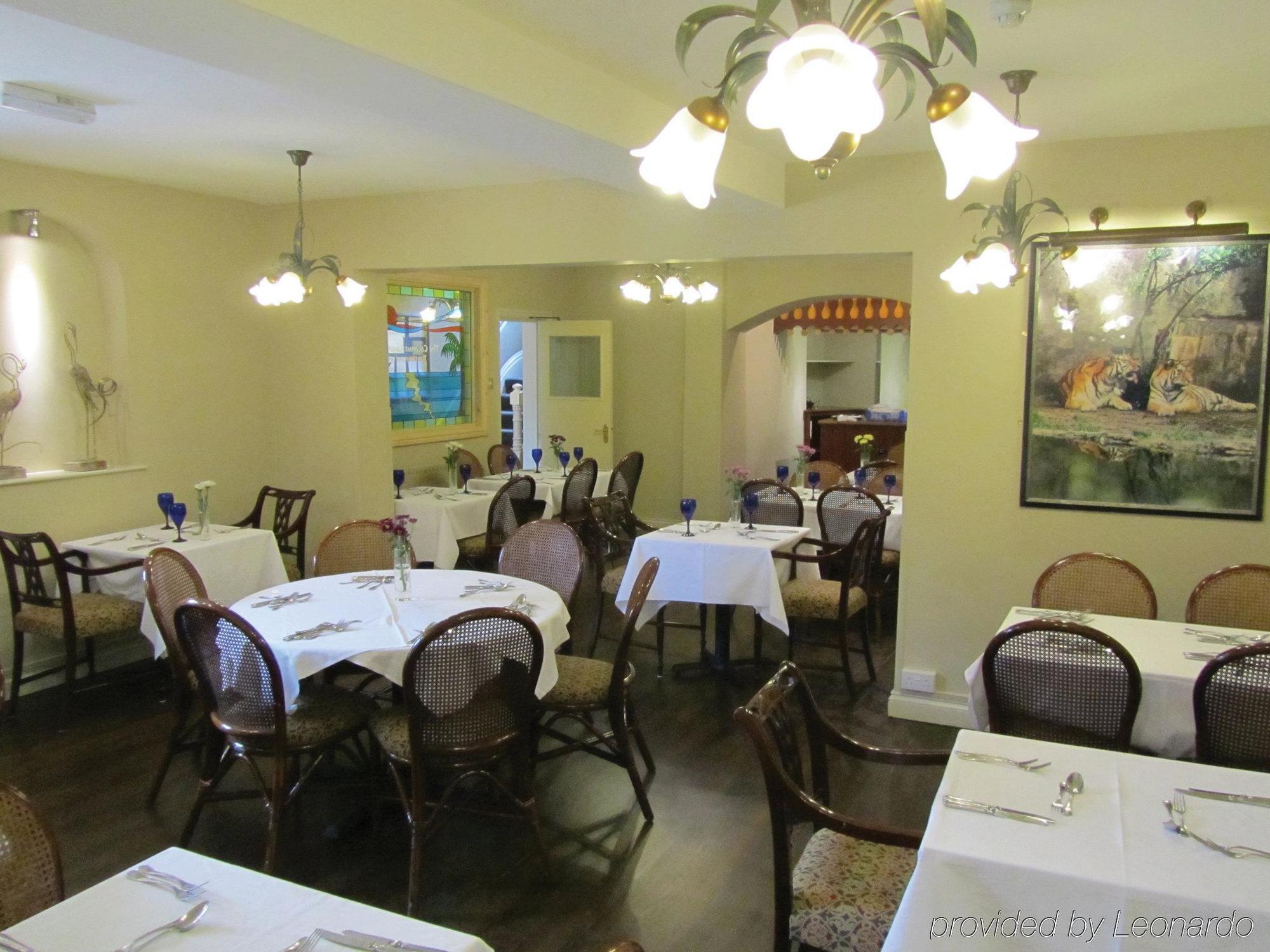 The Peacock Townhouse Hotel Kenilworth - Warwick Ресторант снимка