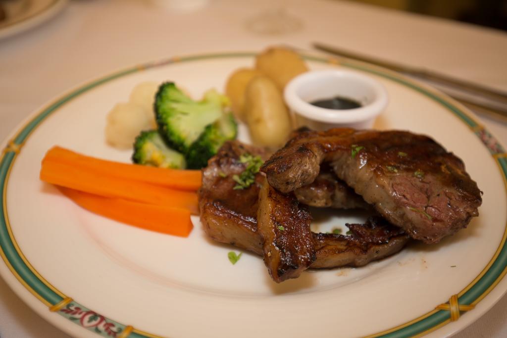 The Peacock Townhouse Hotel Kenilworth - Warwick Екстериор снимка