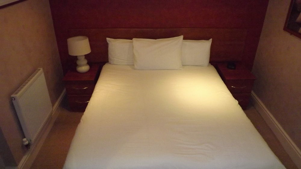 The Peacock Townhouse Hotel Kenilworth - Warwick Екстериор снимка