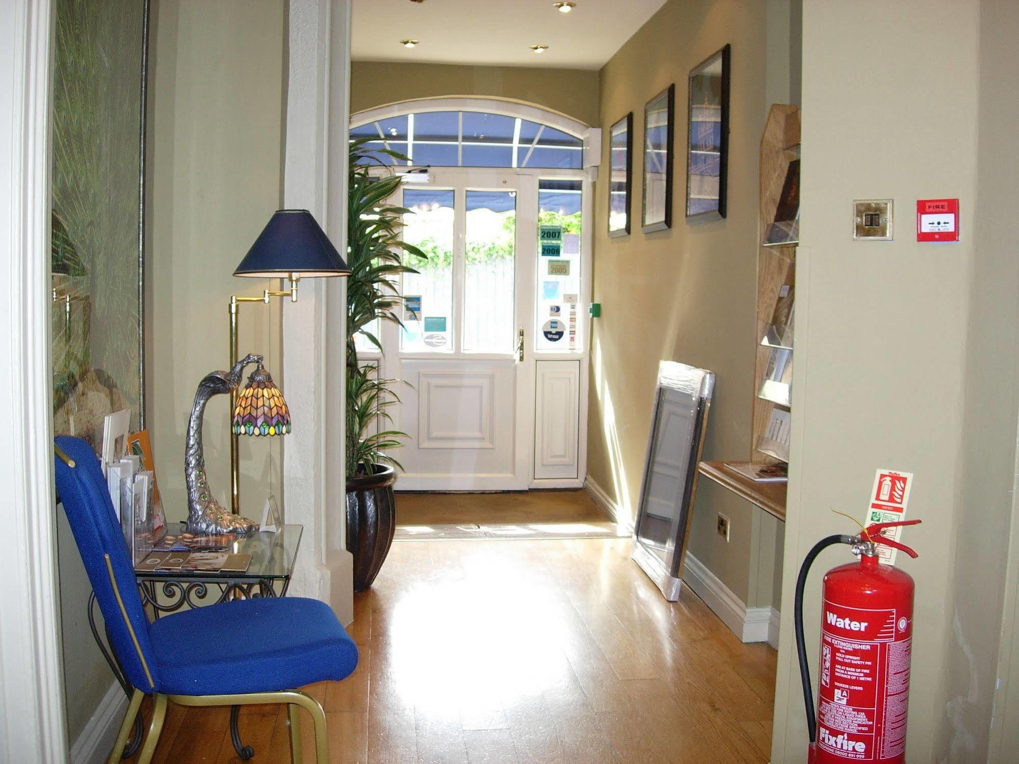 The Peacock Townhouse Hotel Kenilworth - Warwick Екстериор снимка